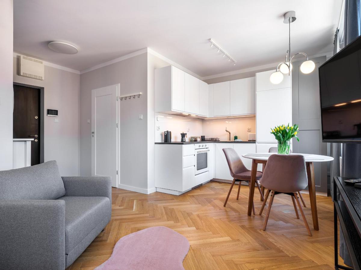 Tyzenhauz Apartments Rakowicka Street Krakau Buitenkant foto