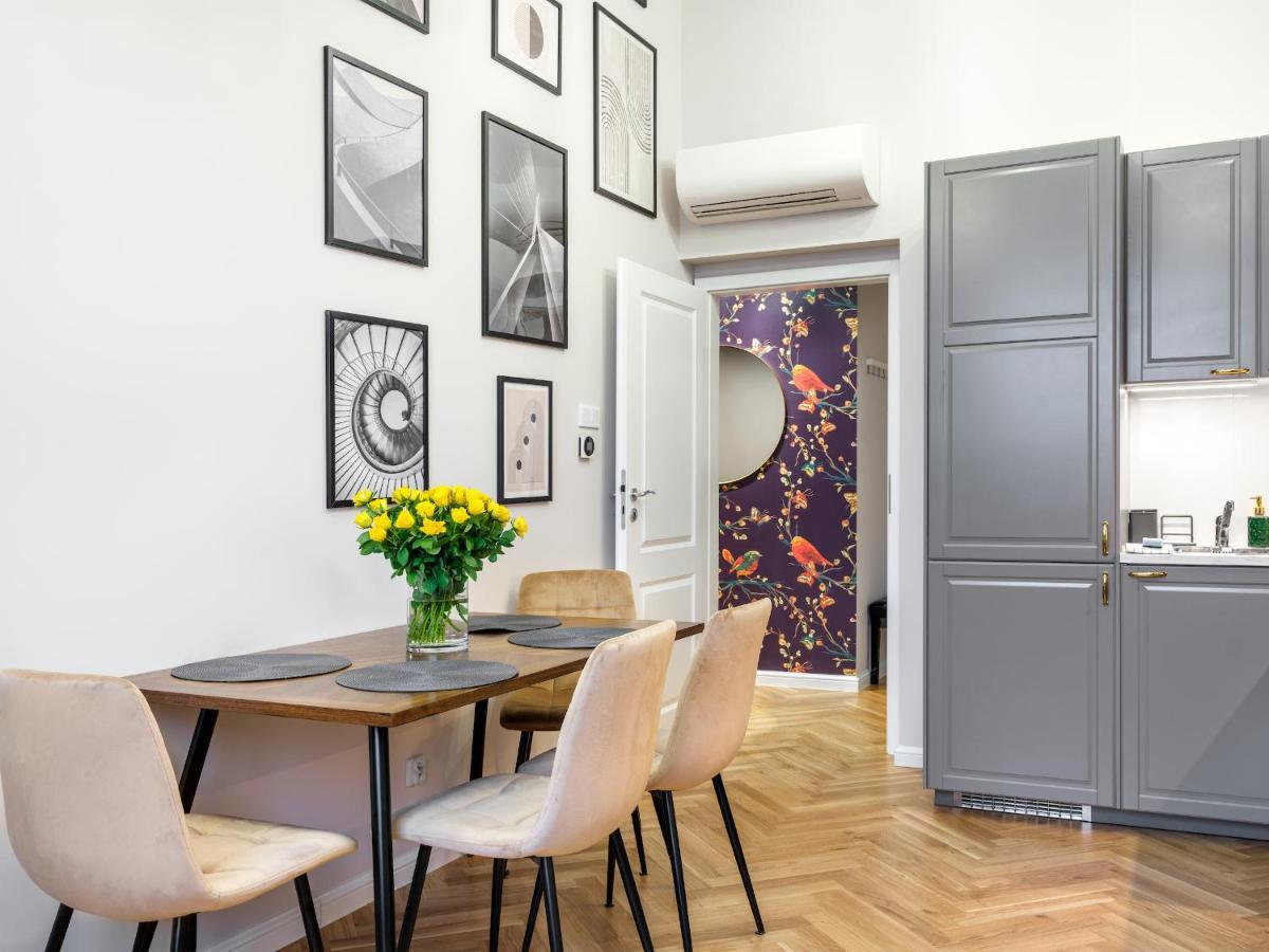 Tyzenhauz Apartments Rakowicka Street Krakau Buitenkant foto
