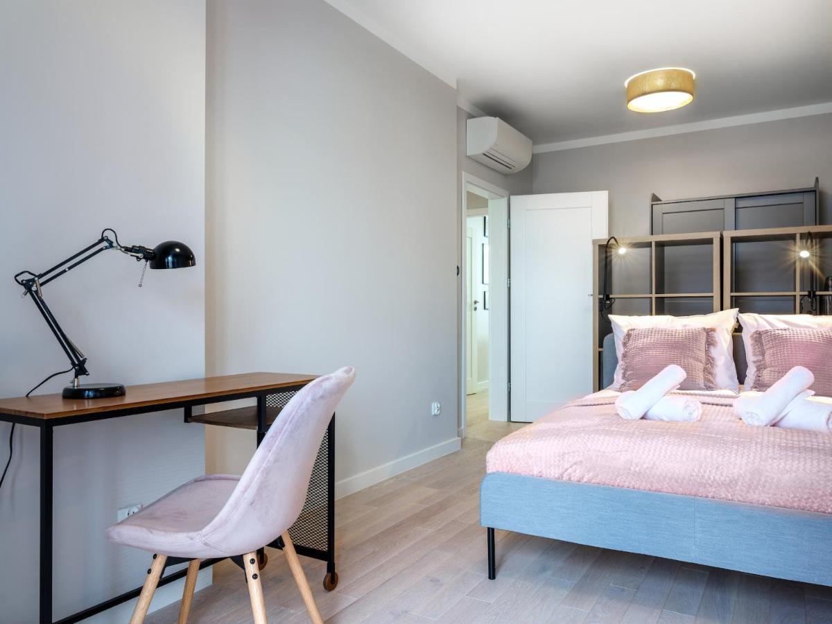 Tyzenhauz Apartments Rakowicka Street Krakau Buitenkant foto